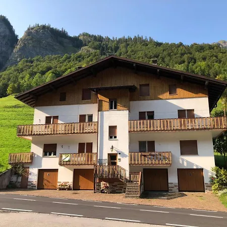 Casa Mirabella Апартаменты Соттогуда